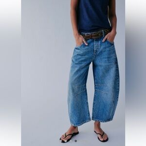 We The Free Good Luck Mid-Rise Barrel Jeans Ultra Light Beam Size 30 Short